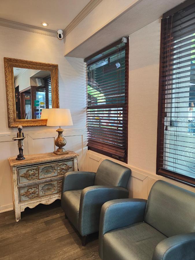 La Ciudadela Hotel บาร์เซโลนา ภายนอก รูปภาพ